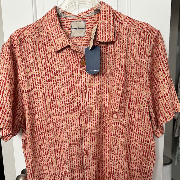 NWT Tommy Bahama Silk Men's Shirt! - Picture 5 of 5